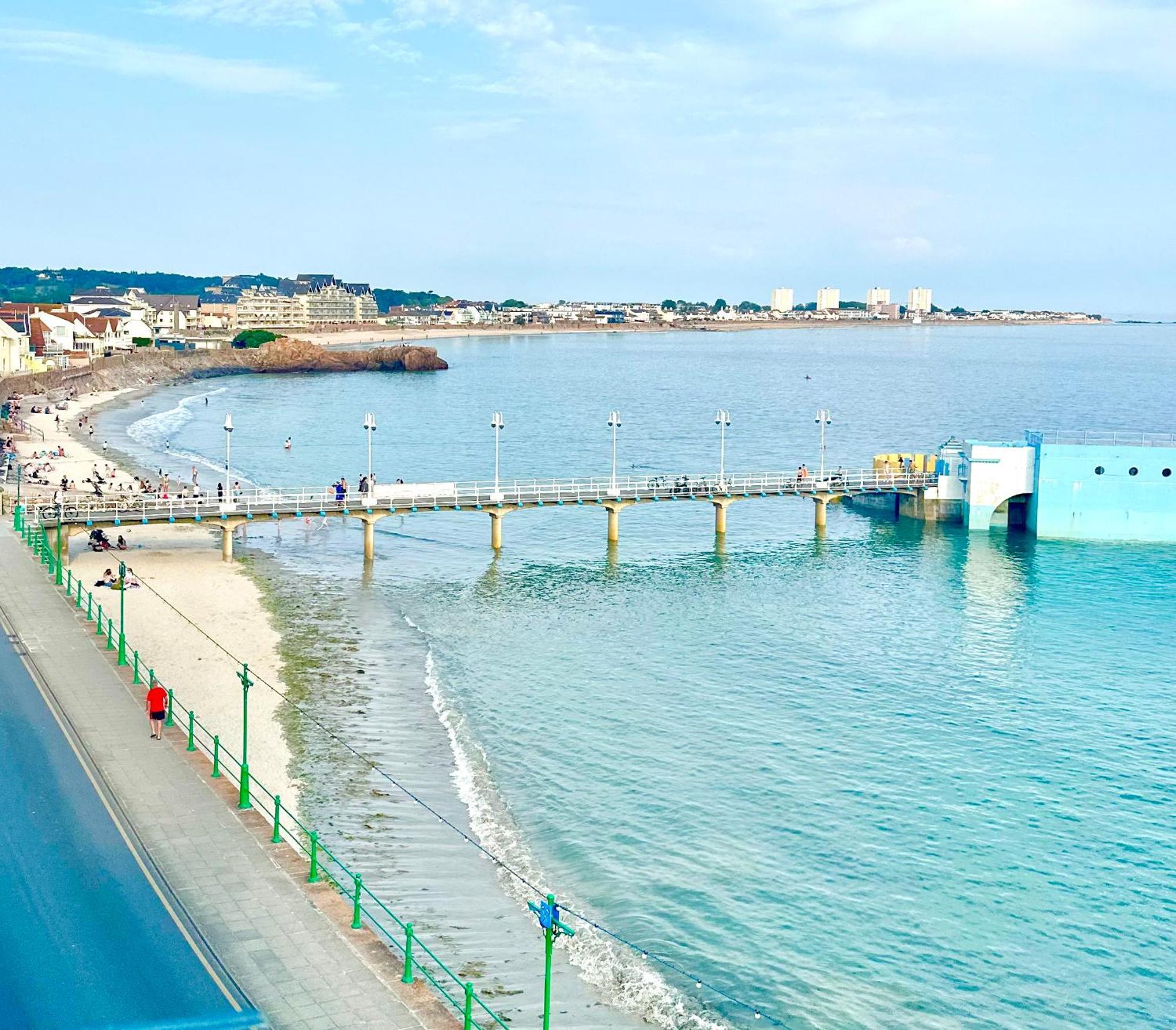 Eden House & Aquila House - Beach Apartments & Suites Saint Helier Exterior photo